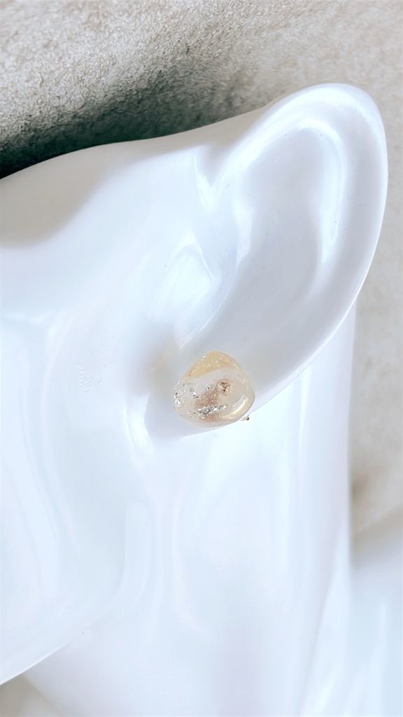 【レモネードキャンディ】ピアス 爽やかな光をまとった、小さな輝き