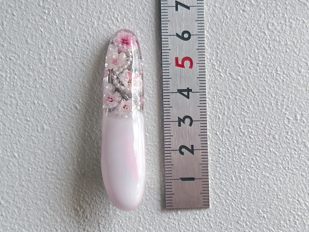 やさしい春色*ピンクのかすみ草レジンヘアクリップ