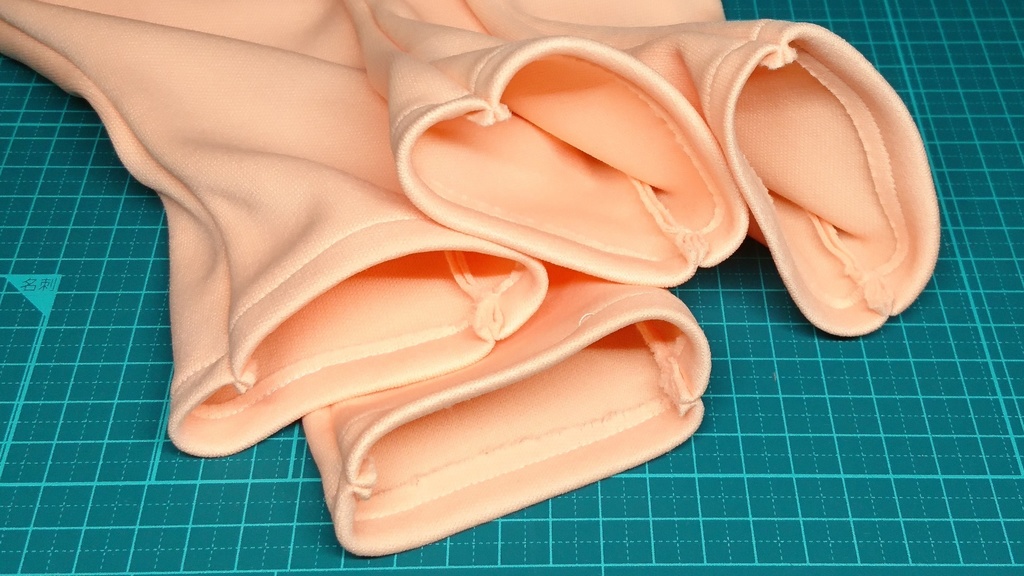 キャラショー仕様の肌タイ手袋