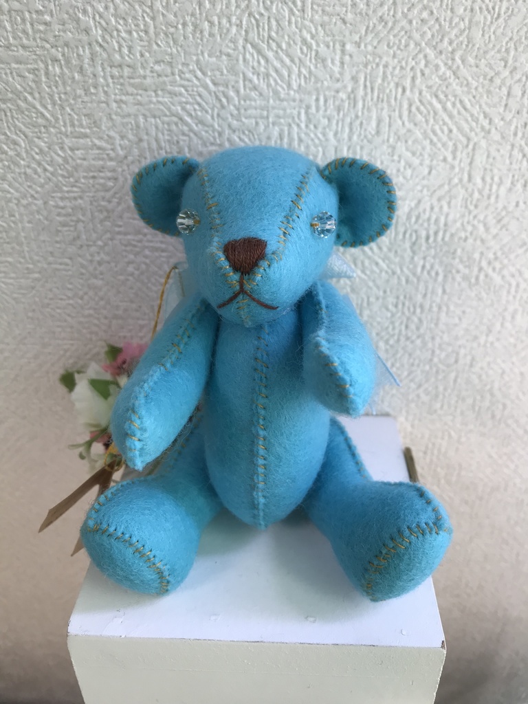 ハンドメイド　小さいテディベア　青目 ハンドメイド　小さいテディベア　青目