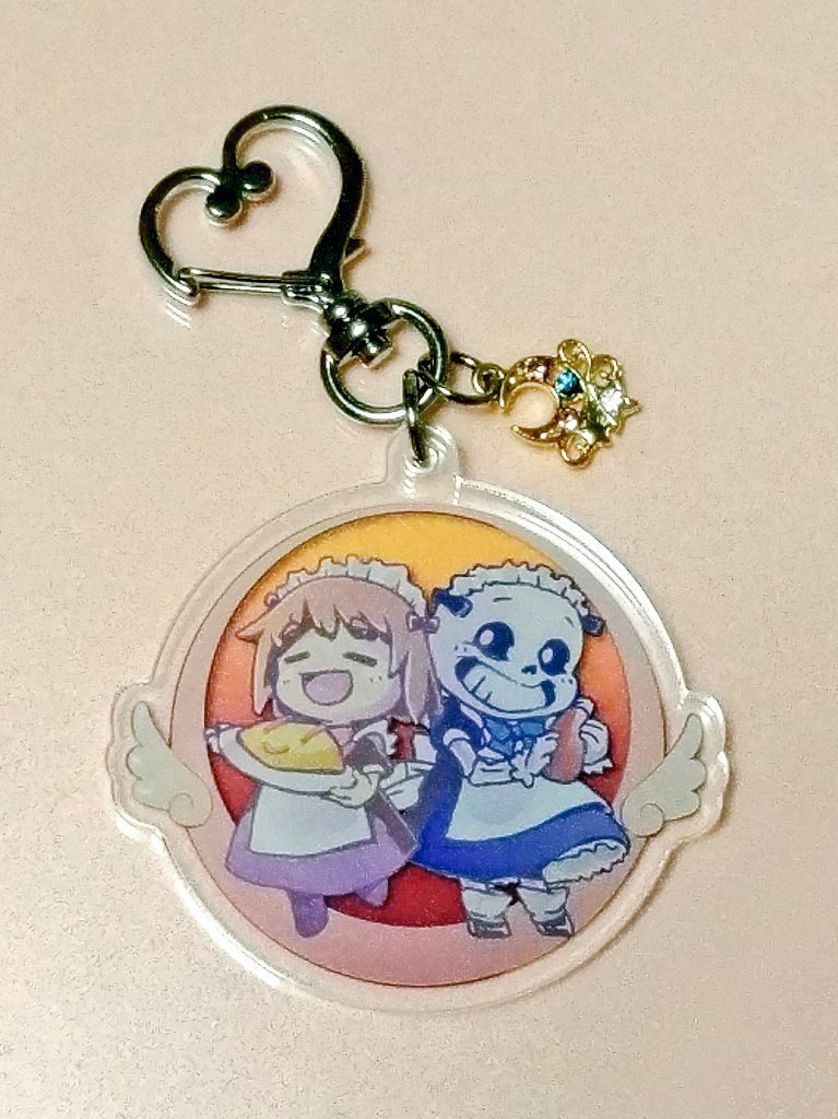 メイドアクキー