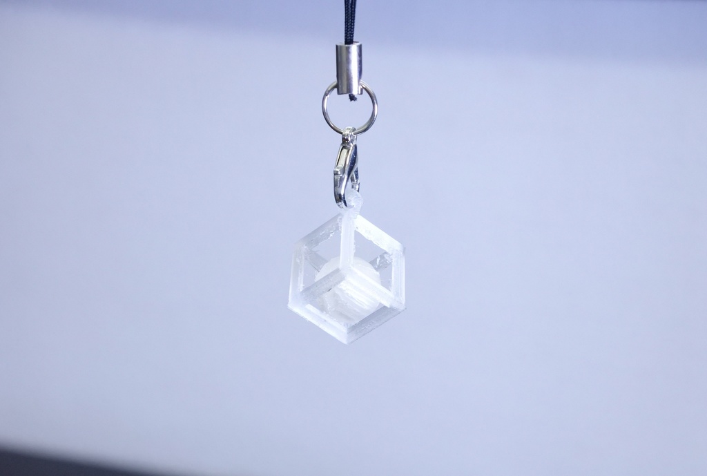 立方体アクセサリー ストラップ