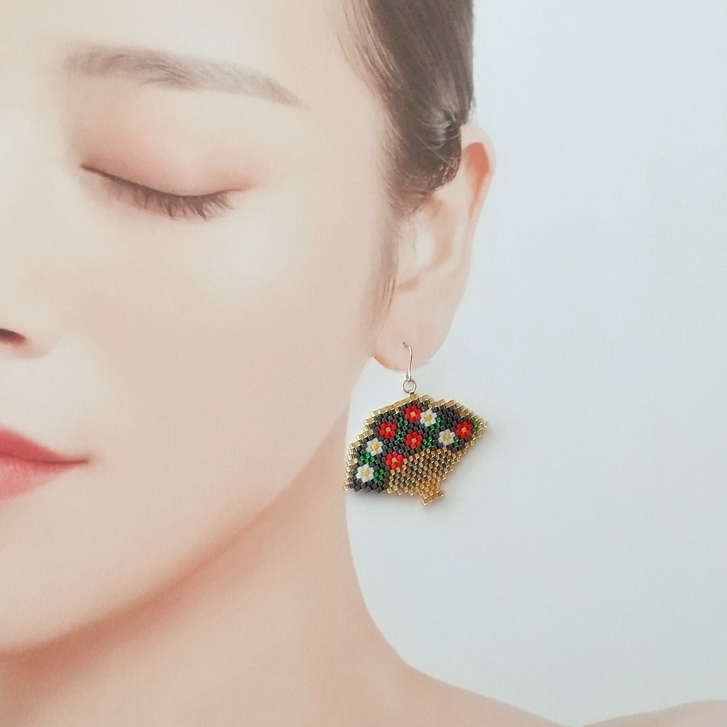 扇・寒椿 イヤリング / ピアス