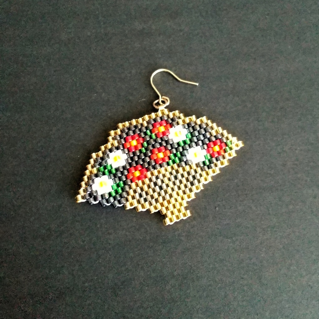 扇・寒椿 イヤリング / ピアス