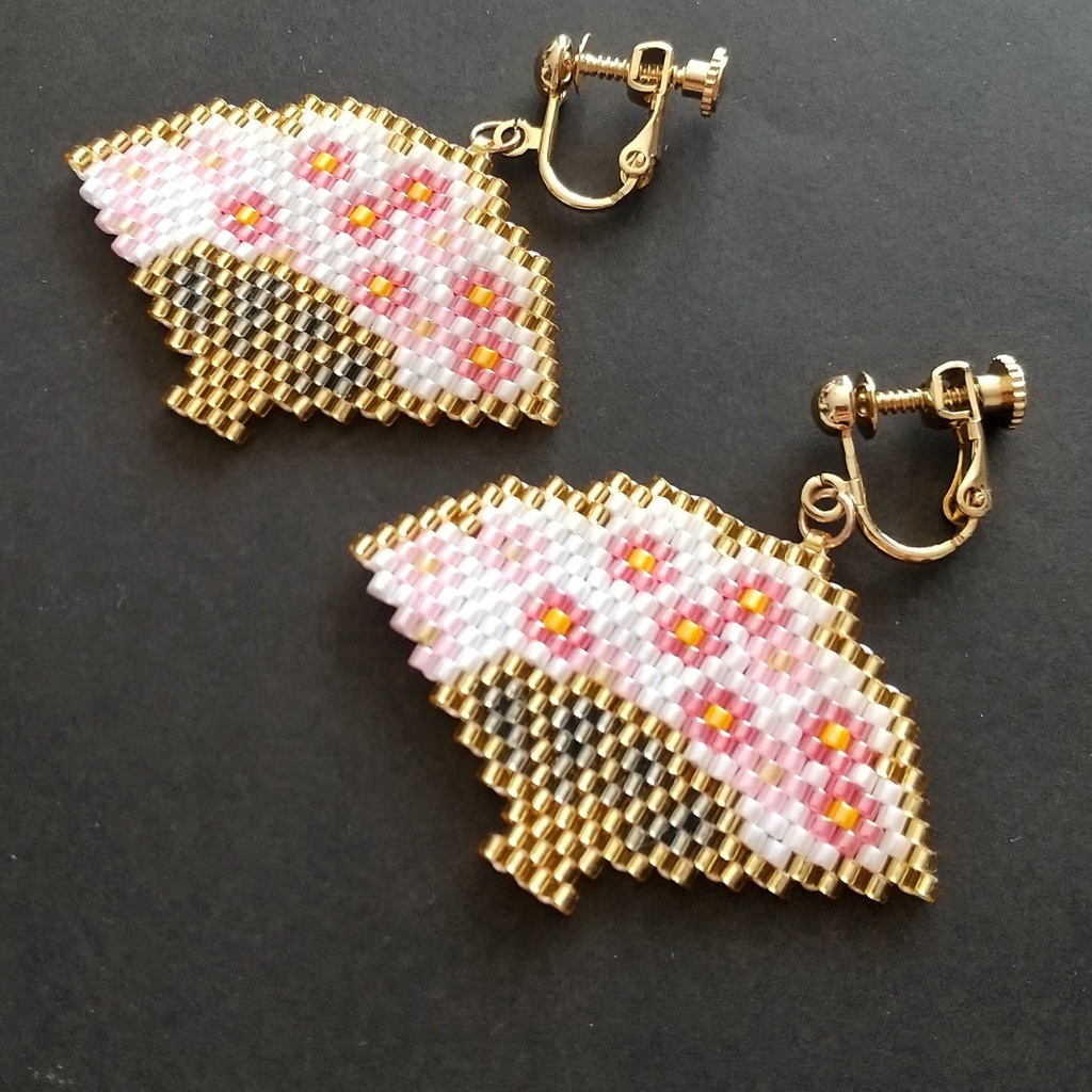 扇・梅 イヤリング / ピアス