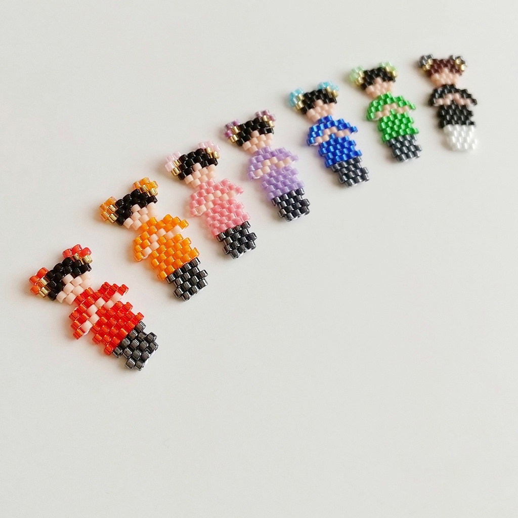 「女の子とパンダ」 ピンバッジ