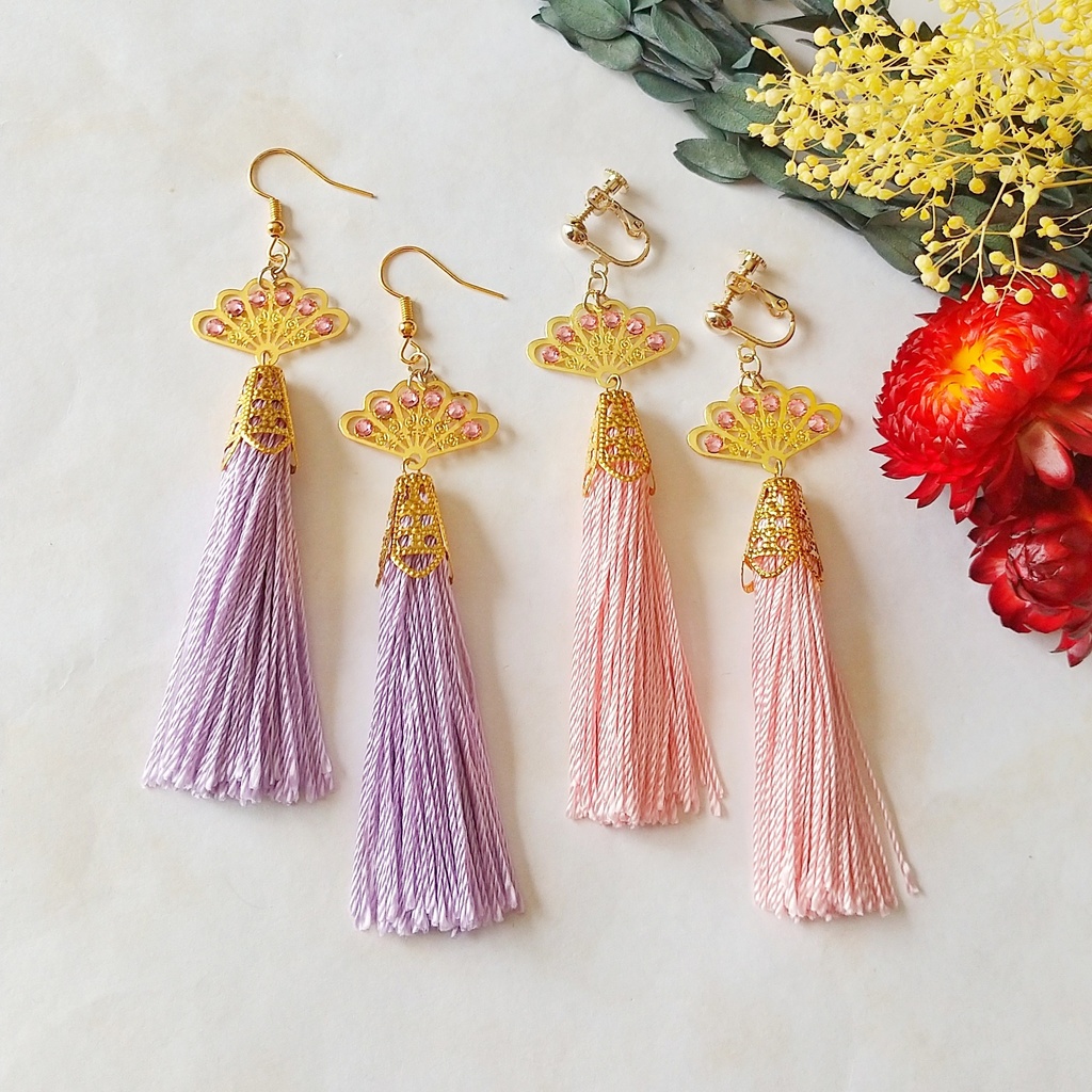 美しい姉妹の耳飾り