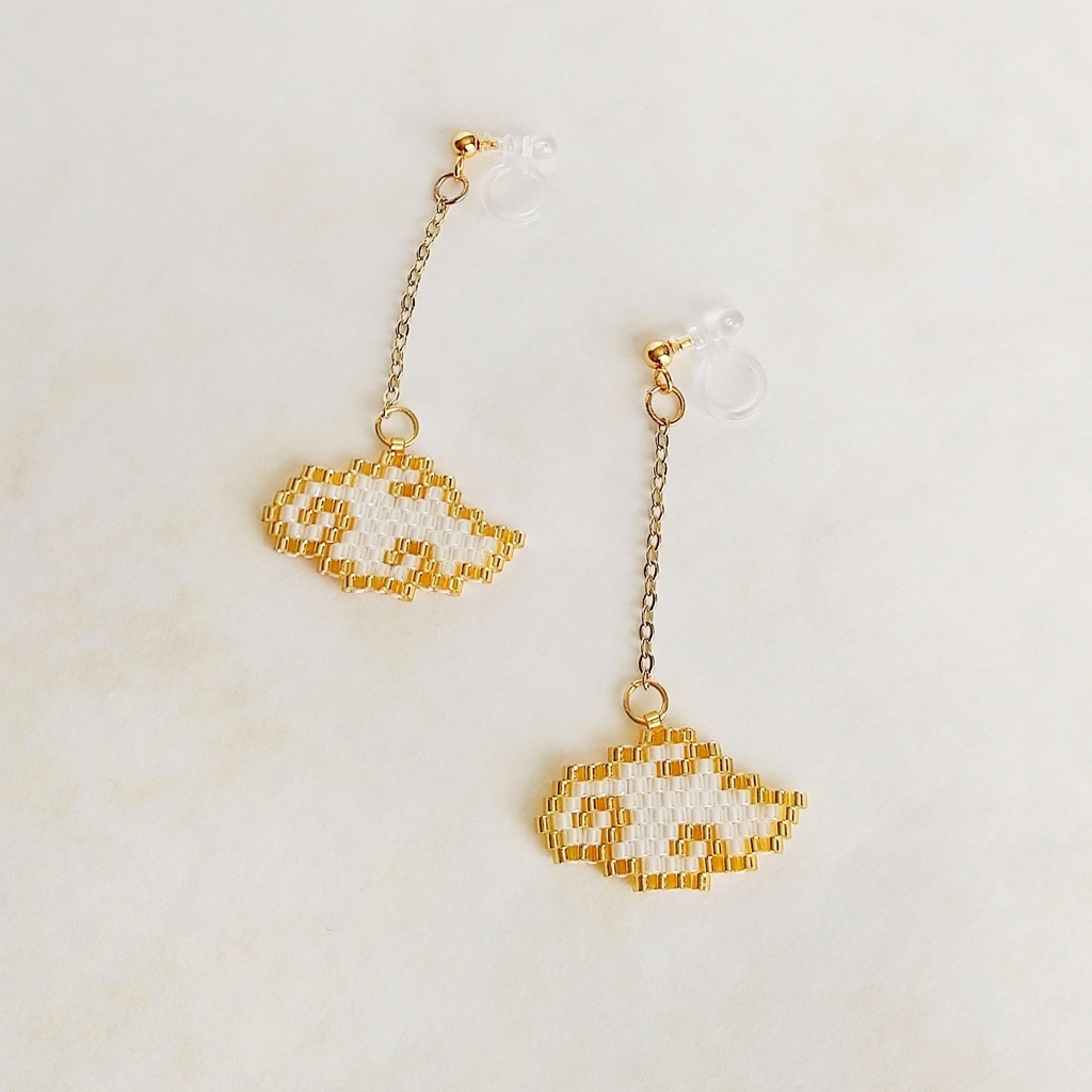 觔斗雲の耳飾り