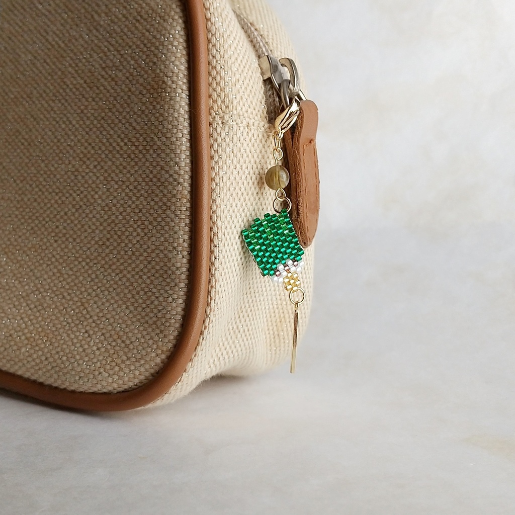 丞相と桃饅頭のチャーム