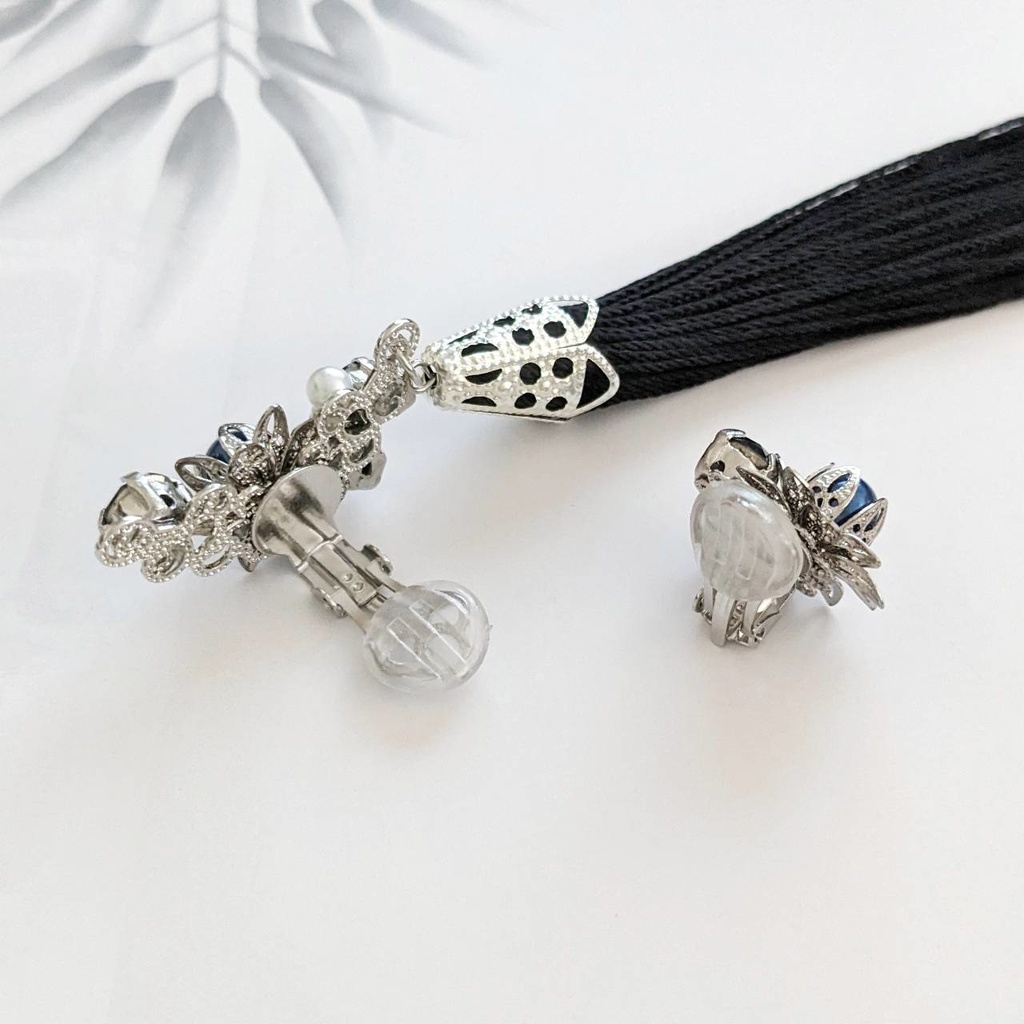 天姿秀出の耳飾り