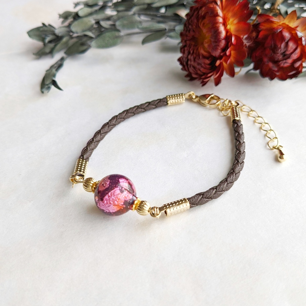 悲劇の夫妻の腕飾り