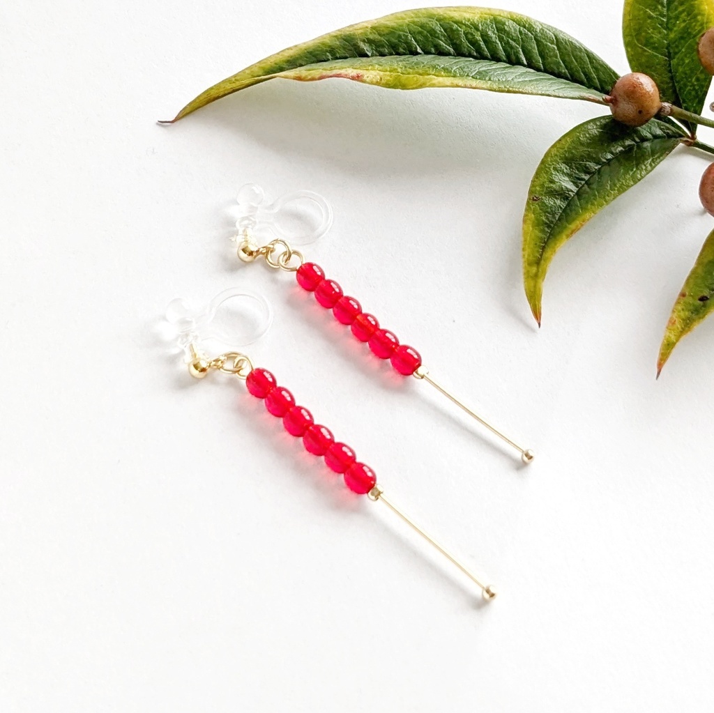 さんざし飴の耳飾り