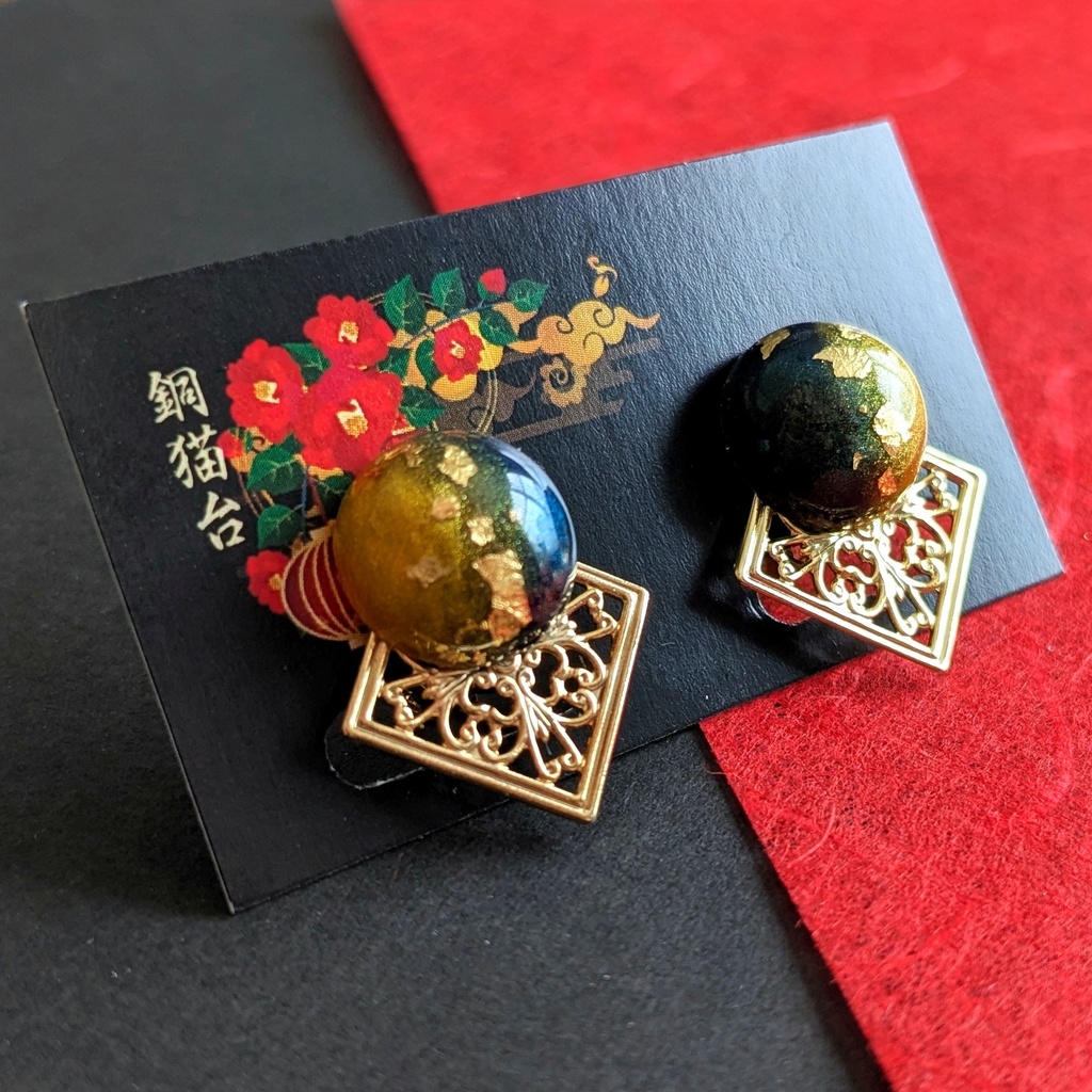 宵闇と朝焼け イヤリング