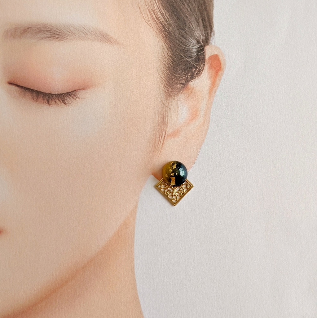 宵闇と朝焼け イヤリング