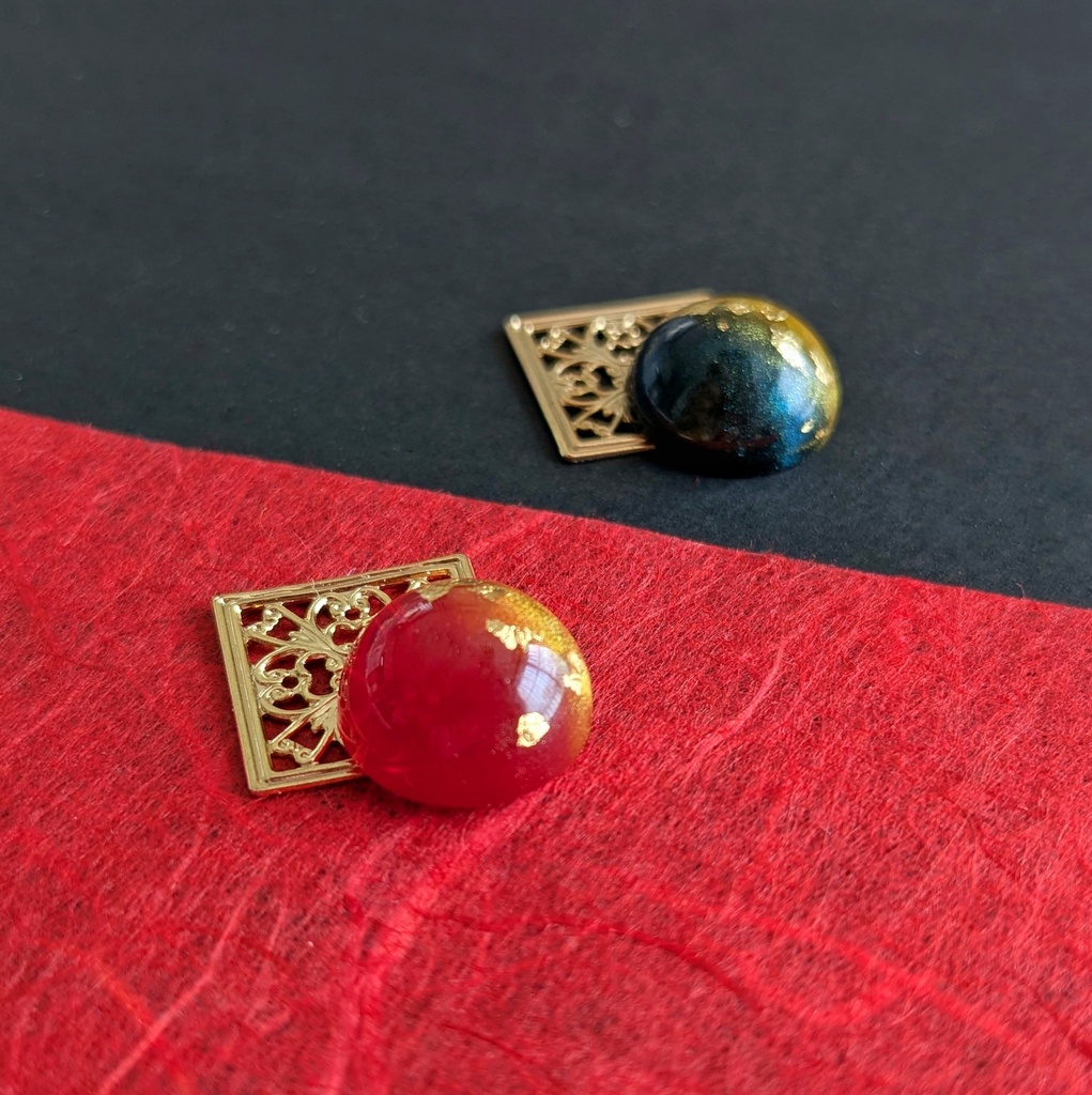 宵闇と朝焼け イヤリング