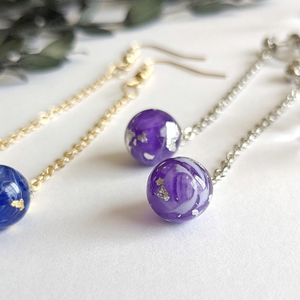 揺れる玉(ギョク)の耳飾り