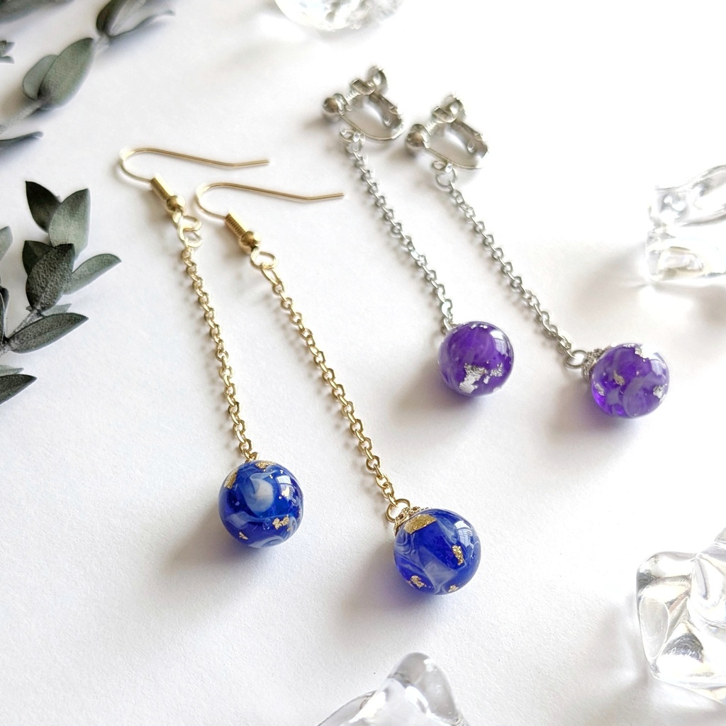 揺れる玉（ギョク）の耳飾り