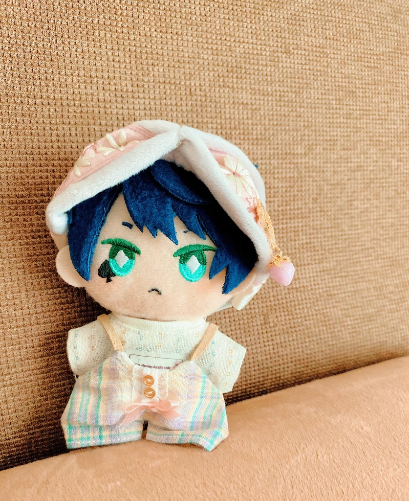 苺のチャーム付きリボンバンダナ