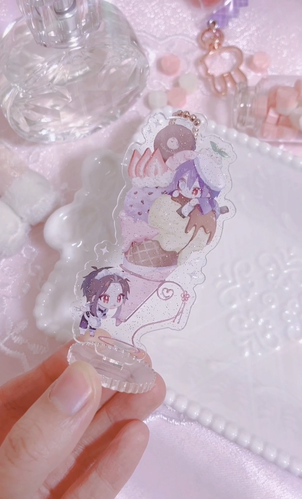 🍓【再販】おでかけアクリルスタンド