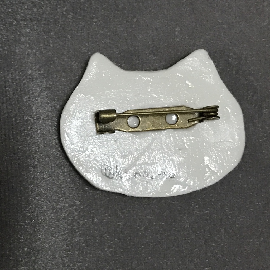 ブローチのねこ(顔)です。