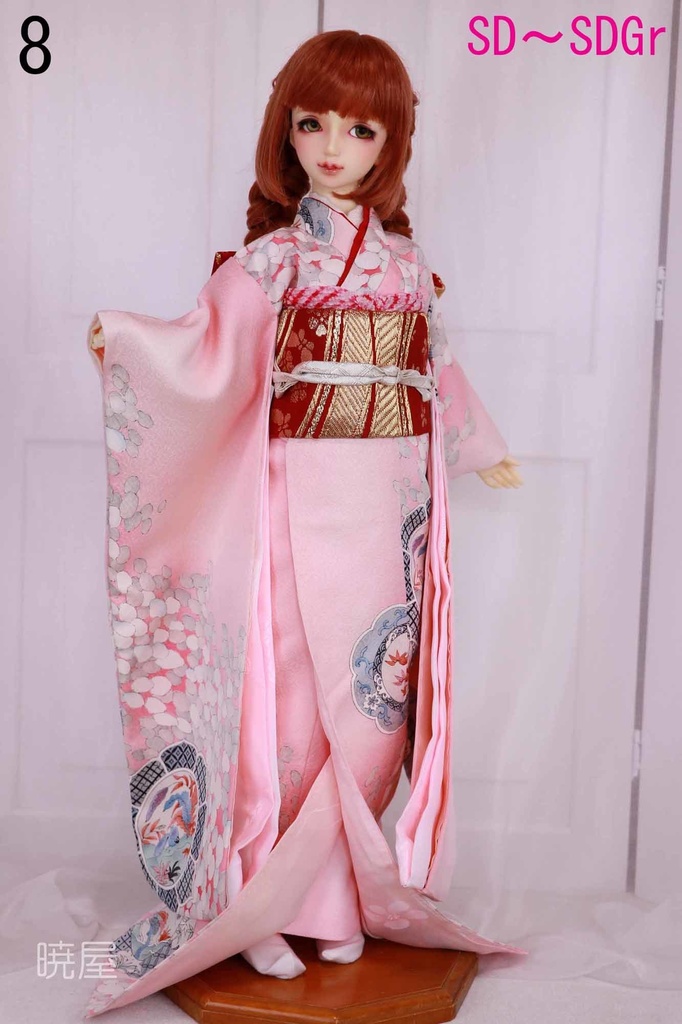 ⑧ピンク地絵皿柄（？）お着物セット　SD～SDGrサイズ