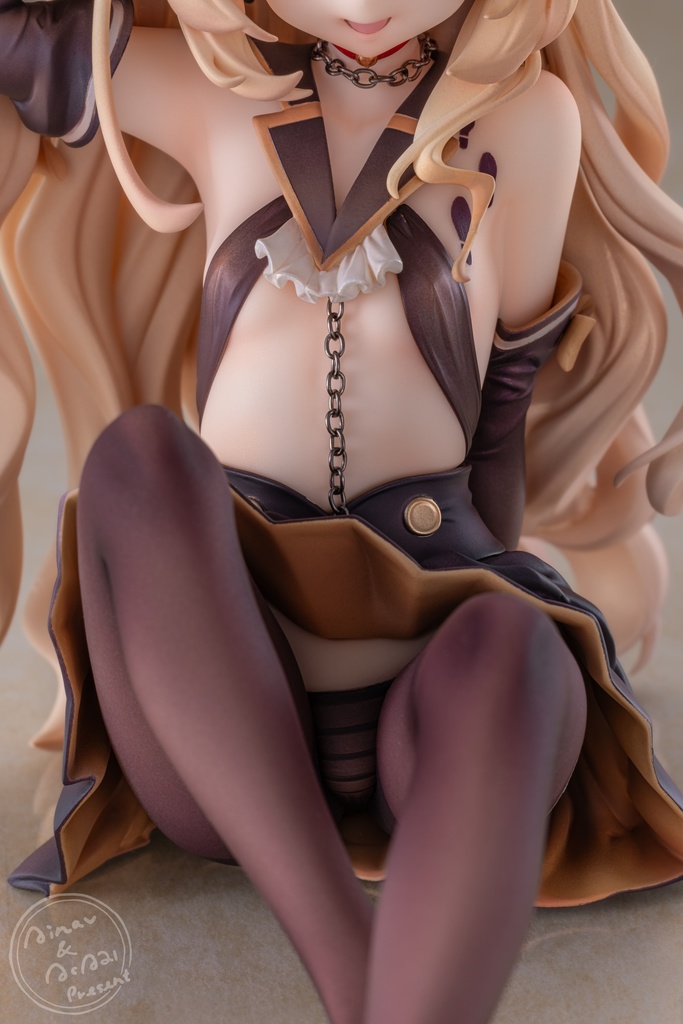 【受注生産品】ニヤニヤ教授 ブルーアーカイブ ガレージキット