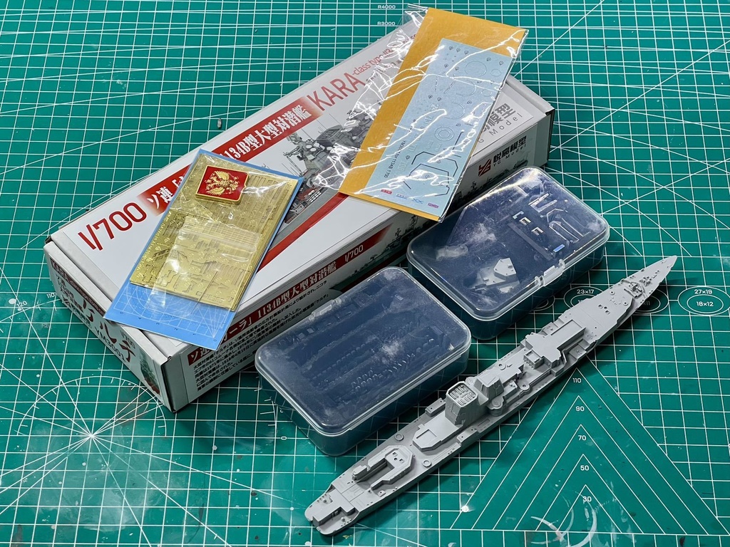YM3001 ソ連1134B型大型対潜艦 ケルチ 1/700