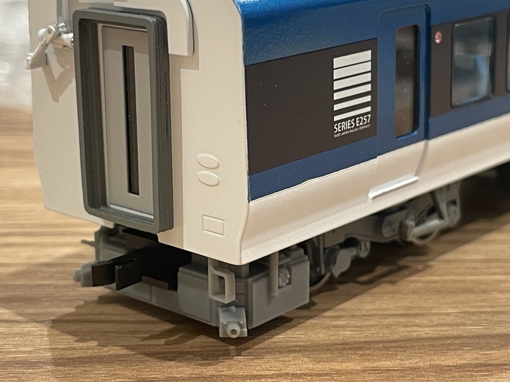 1/80 E257系(2000・2500番台) トイレタンク