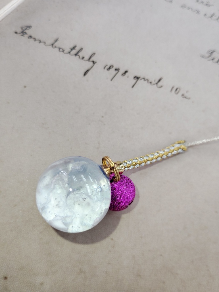 お気に入りの青空を見つける空玉根付【小】