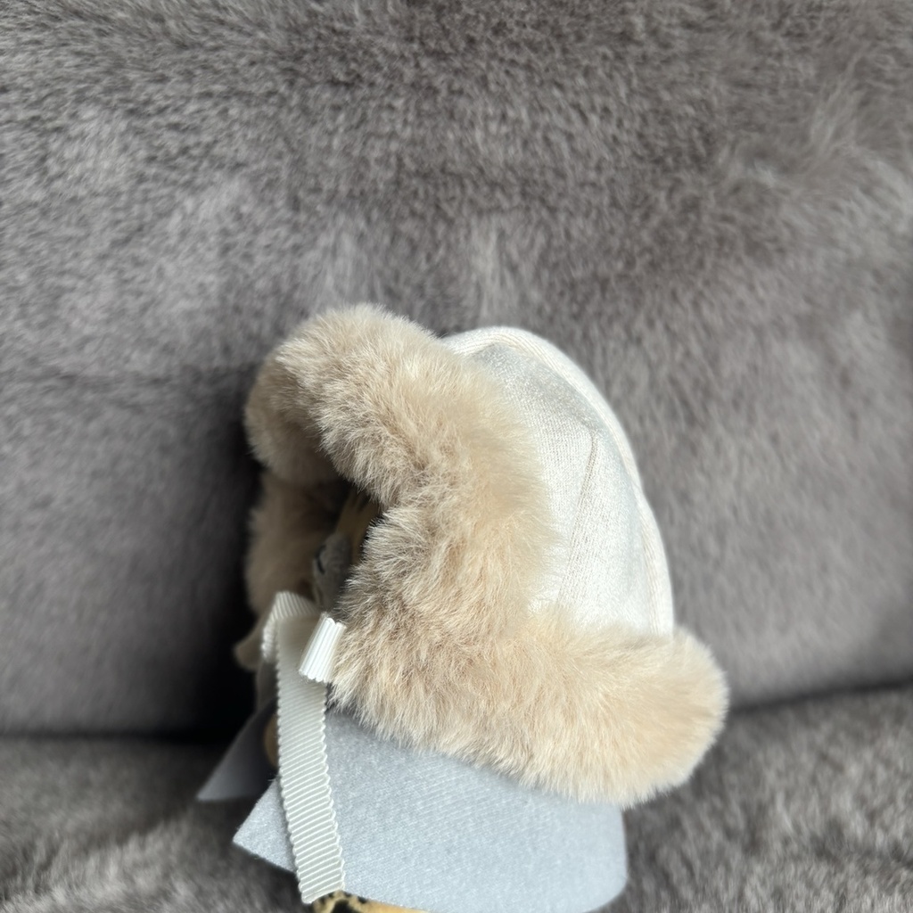 もふもふお帽子 耳穴無し ミルクティーカラー グロランリボン