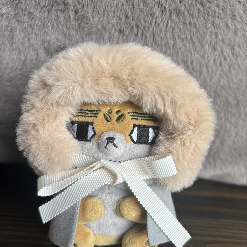 もふもふお帽子　耳穴無し　ミルクティーカラー　グロランリボン 