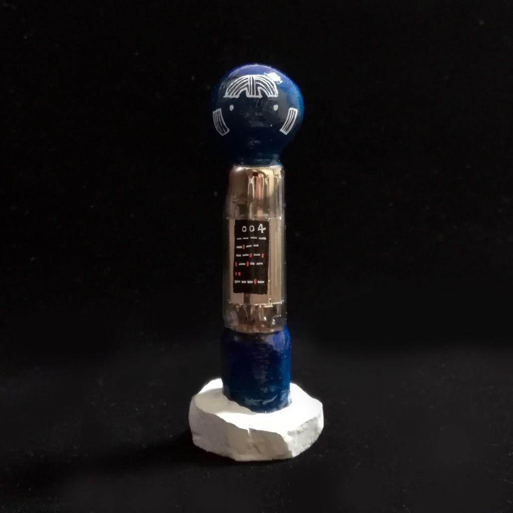 真空管こけし004号