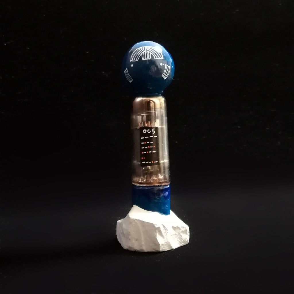 真空管こけし005号