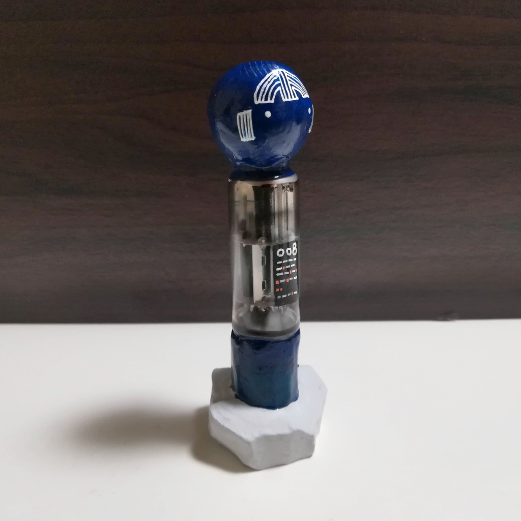 真空管こけし008号