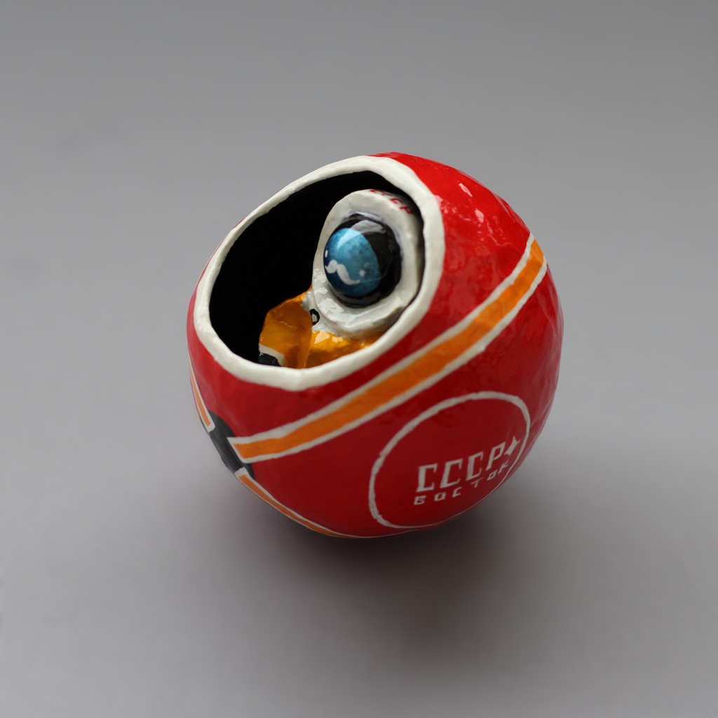 ボストークカプセルのおきあがりこぼし