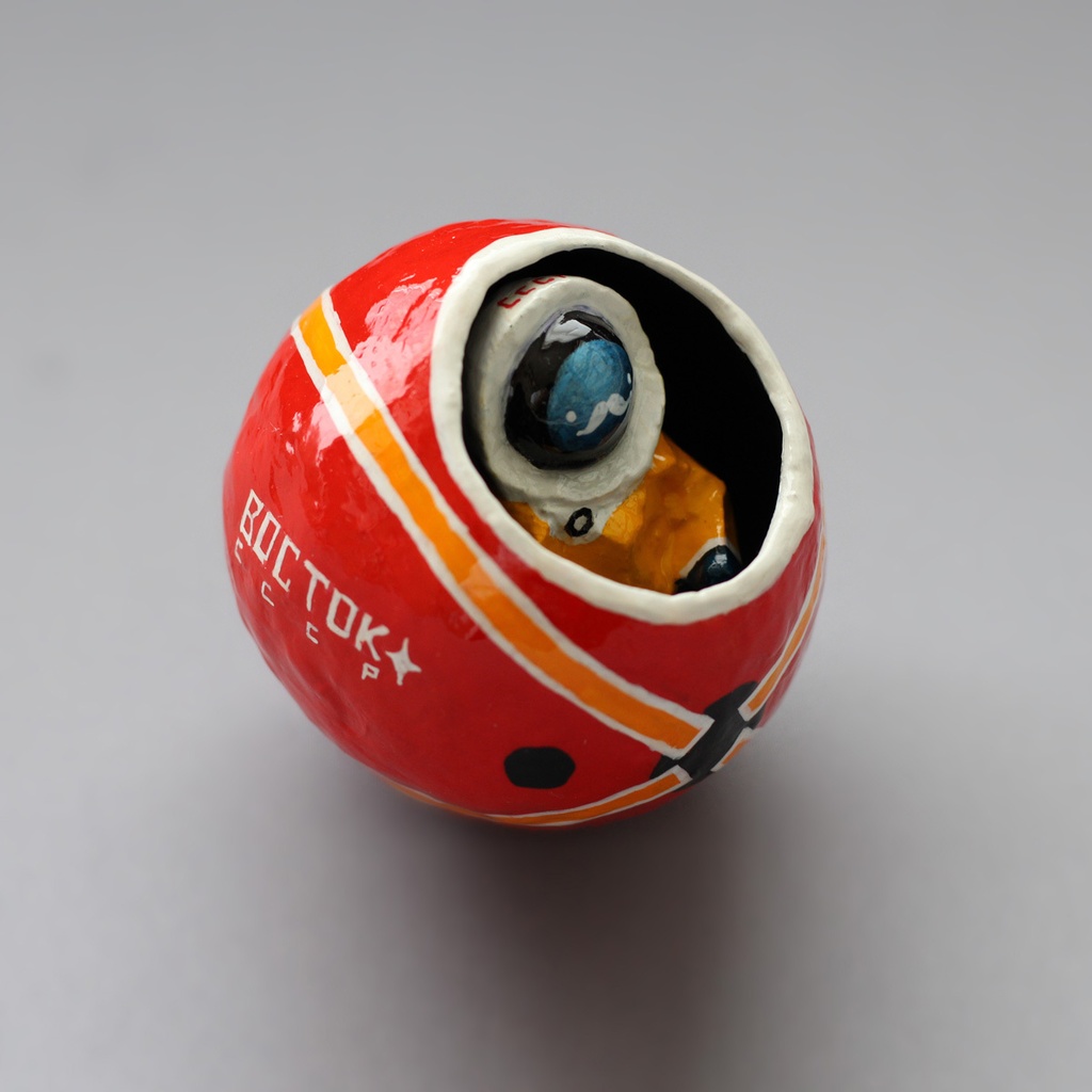 ボストークカプセルのおきあがりこぼし