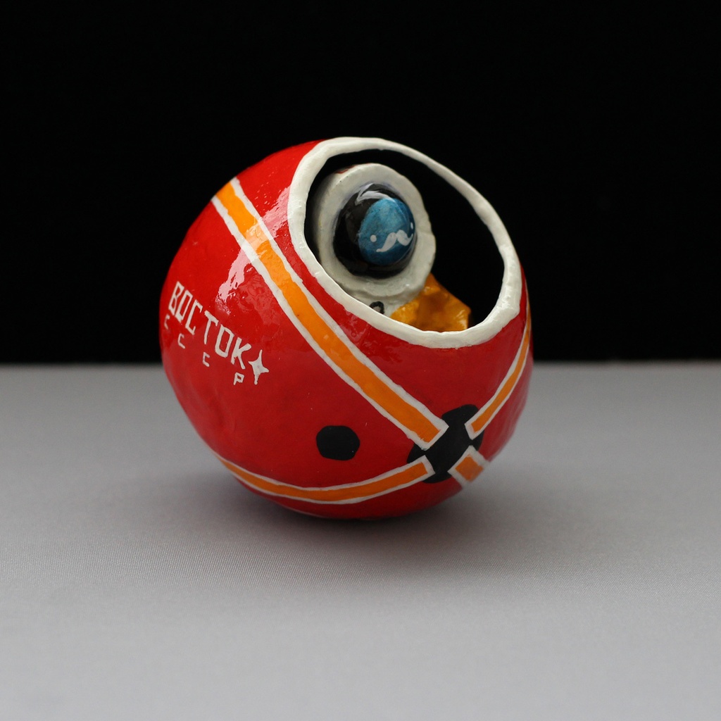 ボストークカプセルのおきあがりこぼし