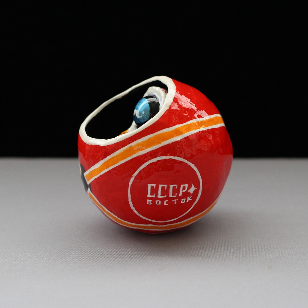 ボストークカプセルのおきあがりこぼし