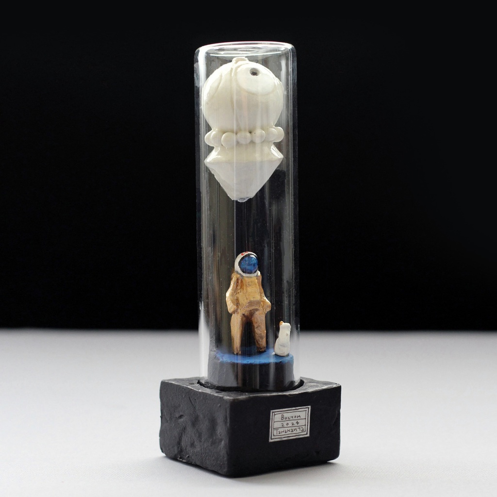 ボストーク宇宙船とコスモノートと猫