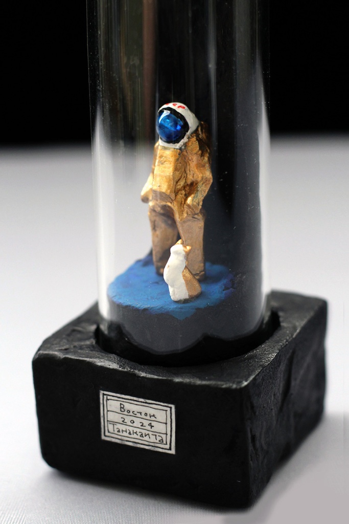 ボストーク宇宙船とコスモノートと猫