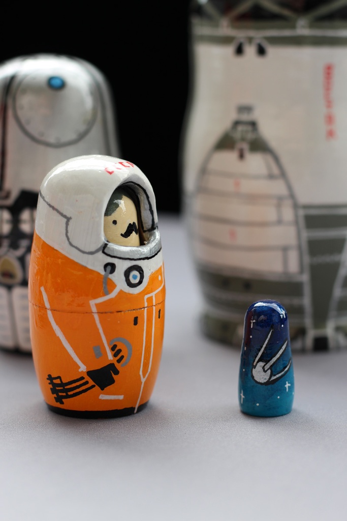ボストーク宇宙船のマトリョーシカ(フルカラー)