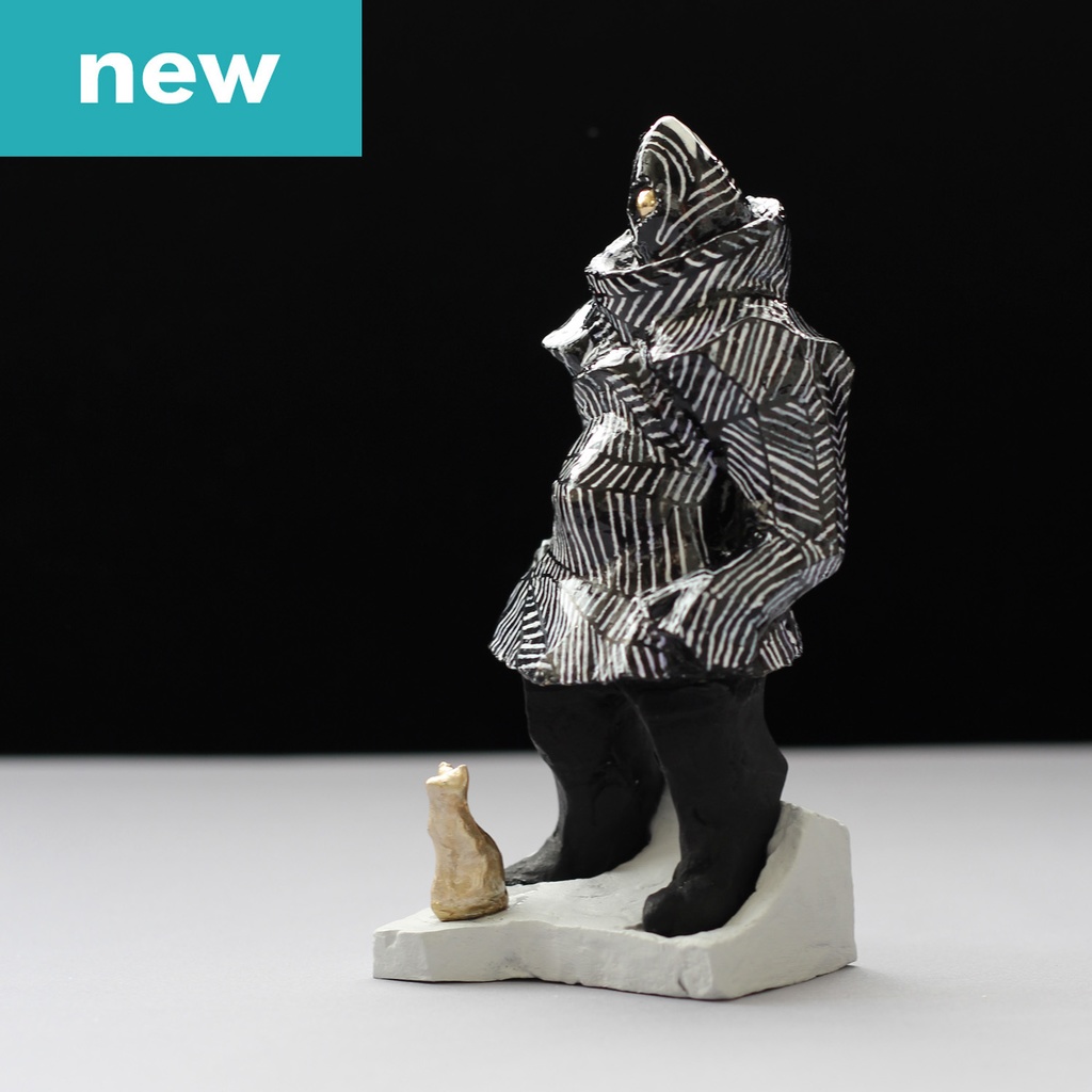 金色の猫とその家来