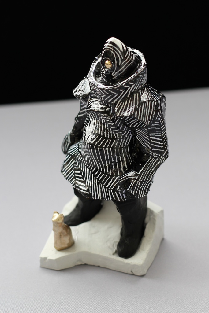 金色の猫とその家来