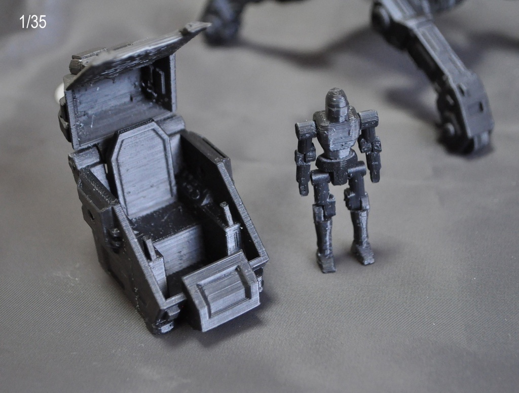 オリジナル大型ロボットB(4脚タイプ)