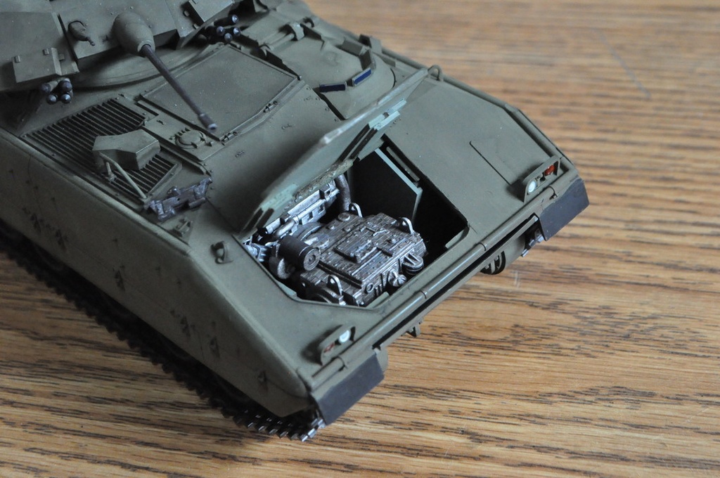 1/35スケール M2ブラッドレー エンジンキット