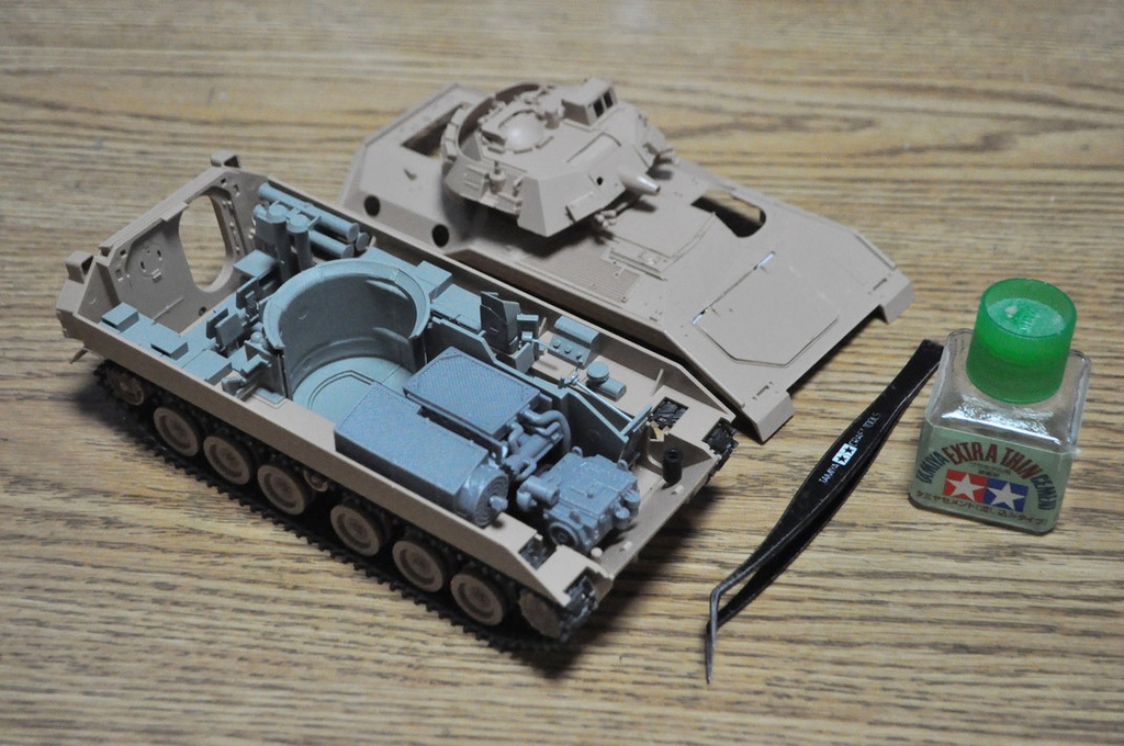 1/35スケール M2ブラッドレー エンジンキット