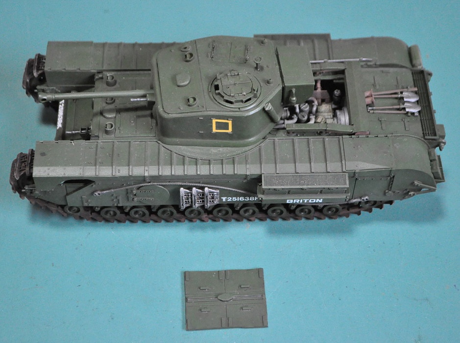 1/35スケール チャーチル エンジン キット