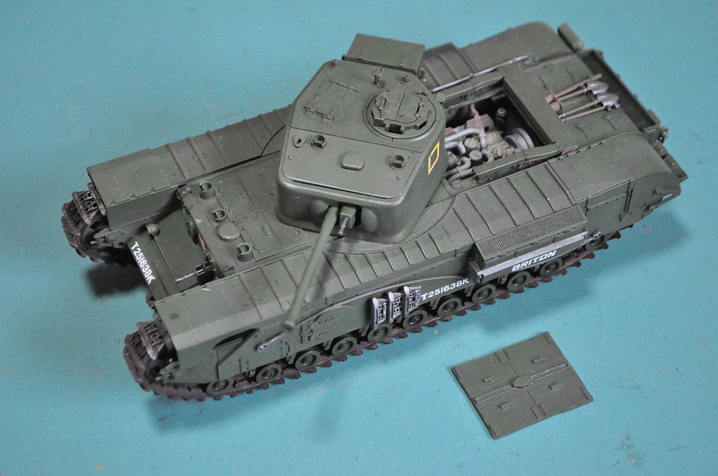 1/35スケール チャーチル エンジン キット