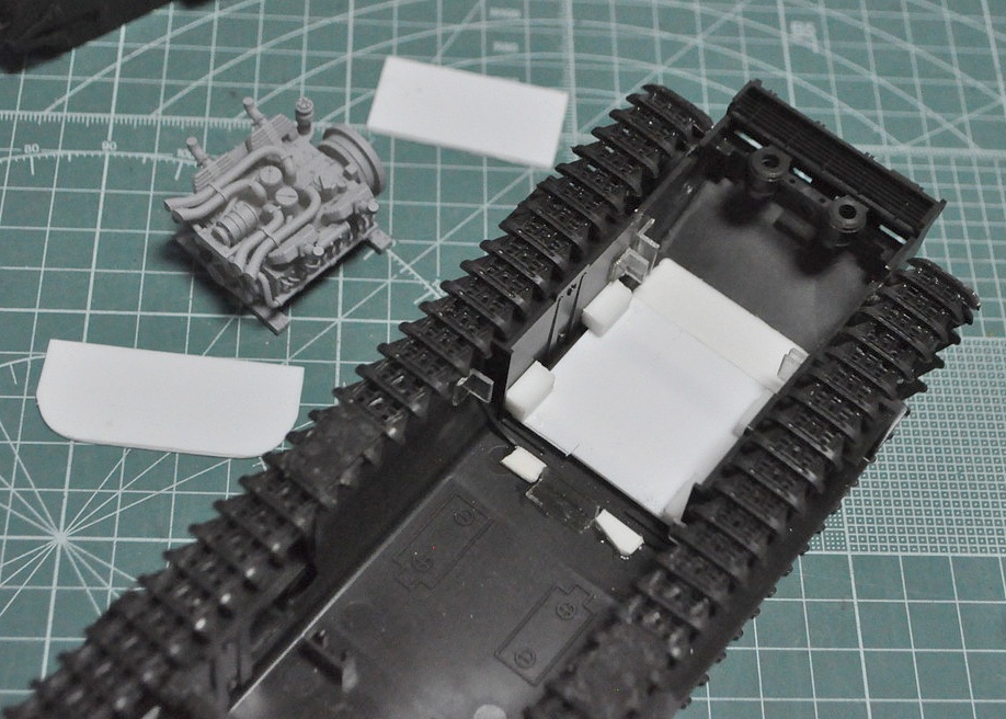 1/35スケール チャーチル エンジン キット