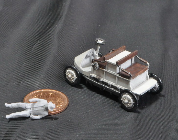 1/64スケール 「ローナー・ポルシェ・ミクステ4WD」